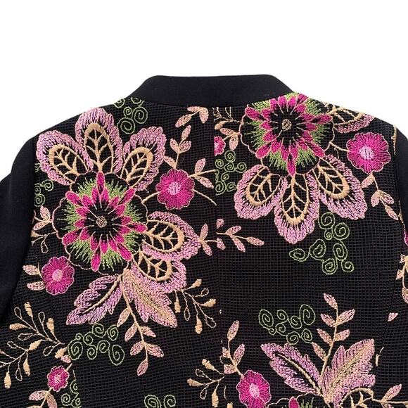 TAHARI ASL Floral Embroidered Collarless Jacket Black Classic Unique Size 4 Work - Picture 9 of 16